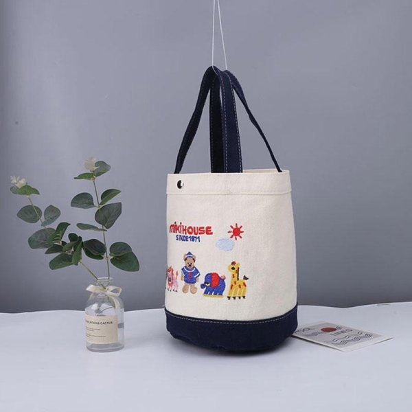 九游体育官网登录入口一个贪图感透澈的帆布袋齐是搭配神器-九游体育app官网下载IOS/安卓全站最新版下载